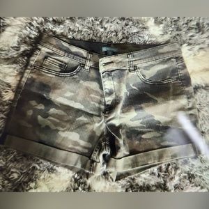 Camo New York and Company shorts
